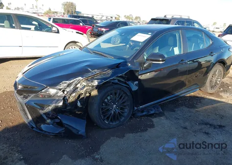 2022 Toyota Camry Se Nightshade Edition z USA, uszkodzony, nr VIN 4T1G11AK4NU013430